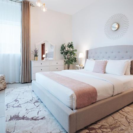 Charming Warm Suite With Amazing Views Of The City Ντουμπάι Εξωτερικό φωτογραφία