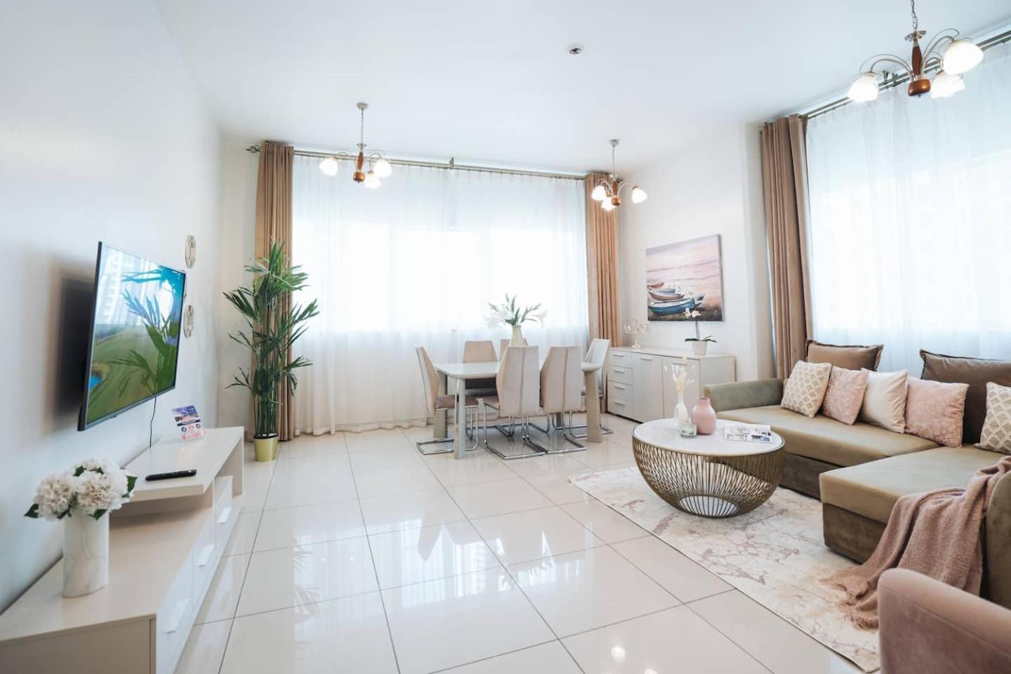 Charming Warm Suite With Amazing Views Of The City Ντουμπάι Εξωτερικό φωτογραφία